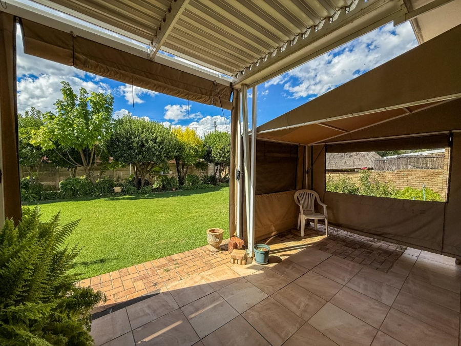 2 Bedroom Property for Sale in Oudorp North West